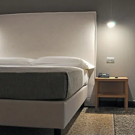 Hnn Luxury فندق جنوة